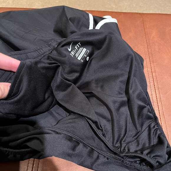 Women’s Nike Dri-Fit Shorts - Picture 9 of 9